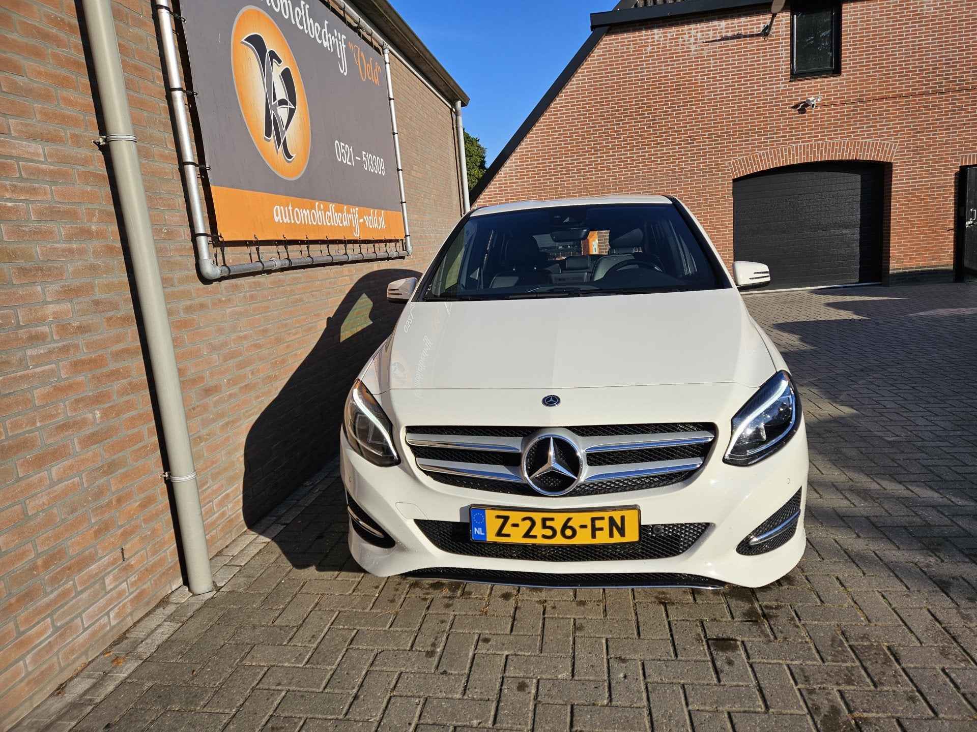 Mercedes-Benz B-Klasse 220 4MATIC, Automaat, 15 km/l, Gebruikt, Automatische klimaatregeling