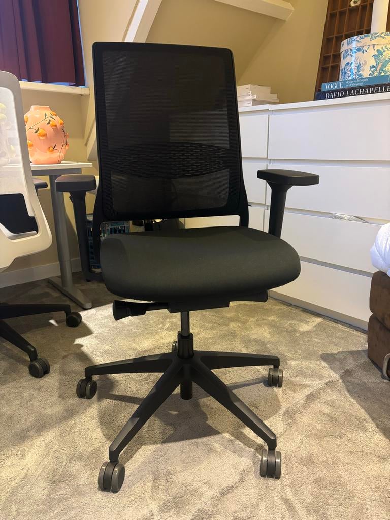 Ahrend bureaustoel - Ergonomisch en comfortabel, Ophalen, Gebruikt, Zwart, Bureaustoel