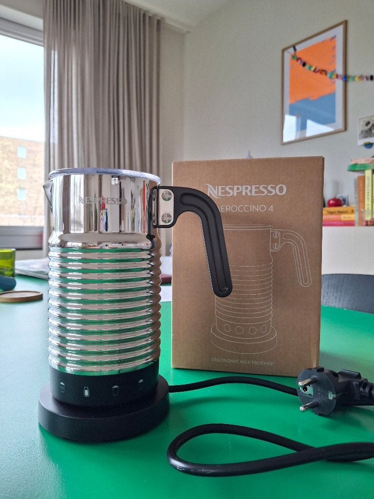 Nespresso melkopschuimer, ongebruikt, Ophalen, Nieuw, Elektrische melkopschuimer