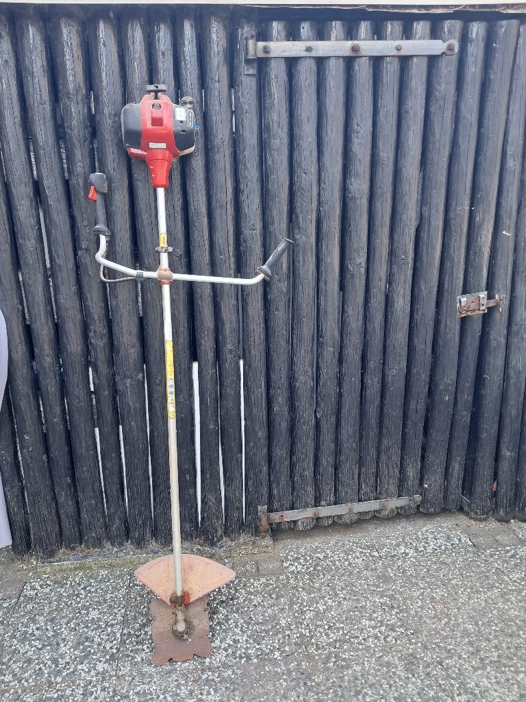 Te koop bosmaaier, Tuin en Terras, Bosmaaiers, Ophalen, Benzine, Gebruikt, 10 tot 30 cm