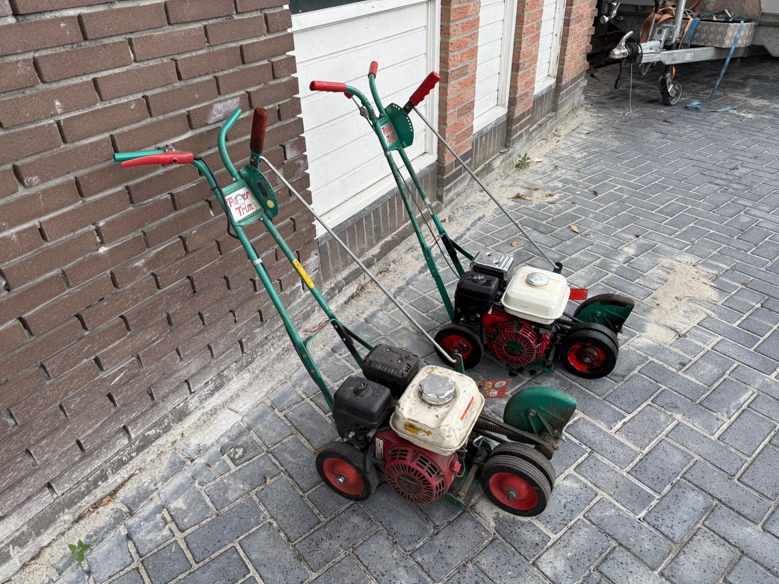 2 xPowertrim 300 H kantensnijder met werk, Tuin en Terras, Hand-tuingereedschap, Ophalen, ., Overige soorten, Zo goed als nieuw
