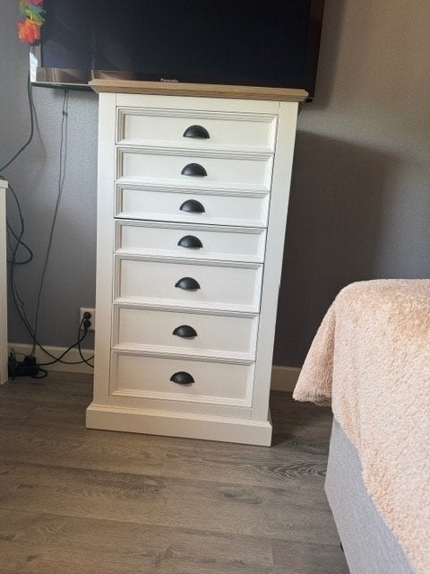 LADENKAST WIT MET EIKEN BLAD, Ophalen, Eikenhout, 5 laden of meer, 100 tot 150 cm