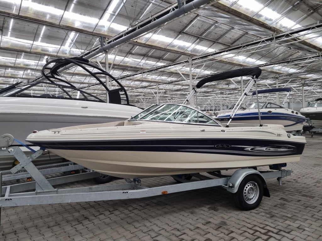 Sea Ray 180 Sport, 5 m, 120 tot 200 pk, Zo goed als nieuw, 2 m