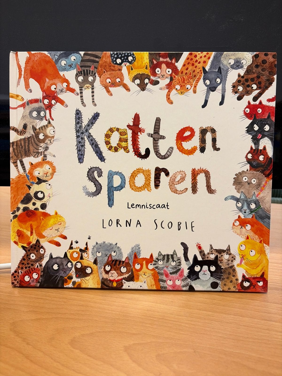 Katjes Sparen - Lorna Scobie - Prentenboek, Boeken, Fictie algemeen, Jongen of Meisje, Nieuw, Ophalen of Verzenden