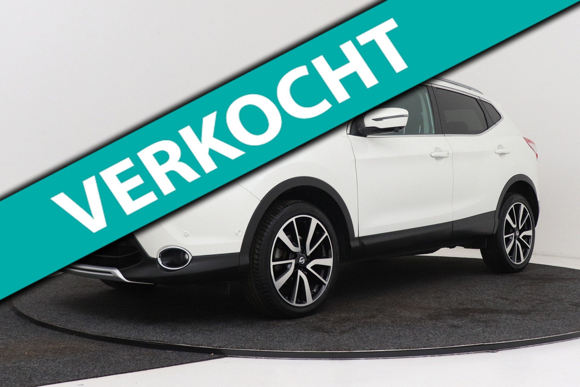 Nissan Qashqai 1.6 Tekna | Org NL | 360 Camera | Pano | Dode, Voorwielaandrijving, Automatische klimaatregeling, 1618 cc, Gebruikt