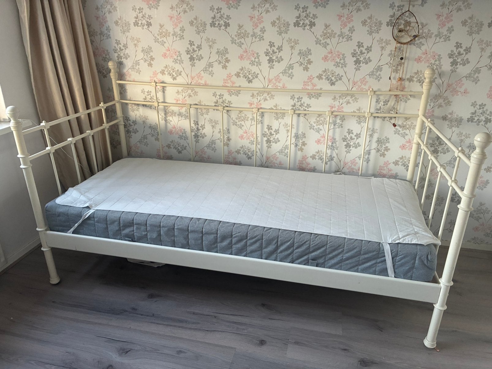 Eenpersoons bed, Ophalen, Gebruikt