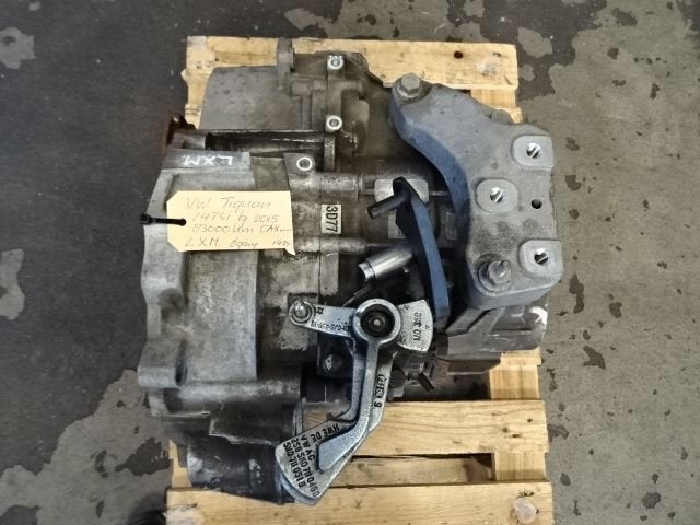Versnellingsbak LXM VW Tiguan bj 2015 orig 83000 km 1.4 TSI, Gebruikt, -, Volkswagen, Herkomst onderdeel bekend