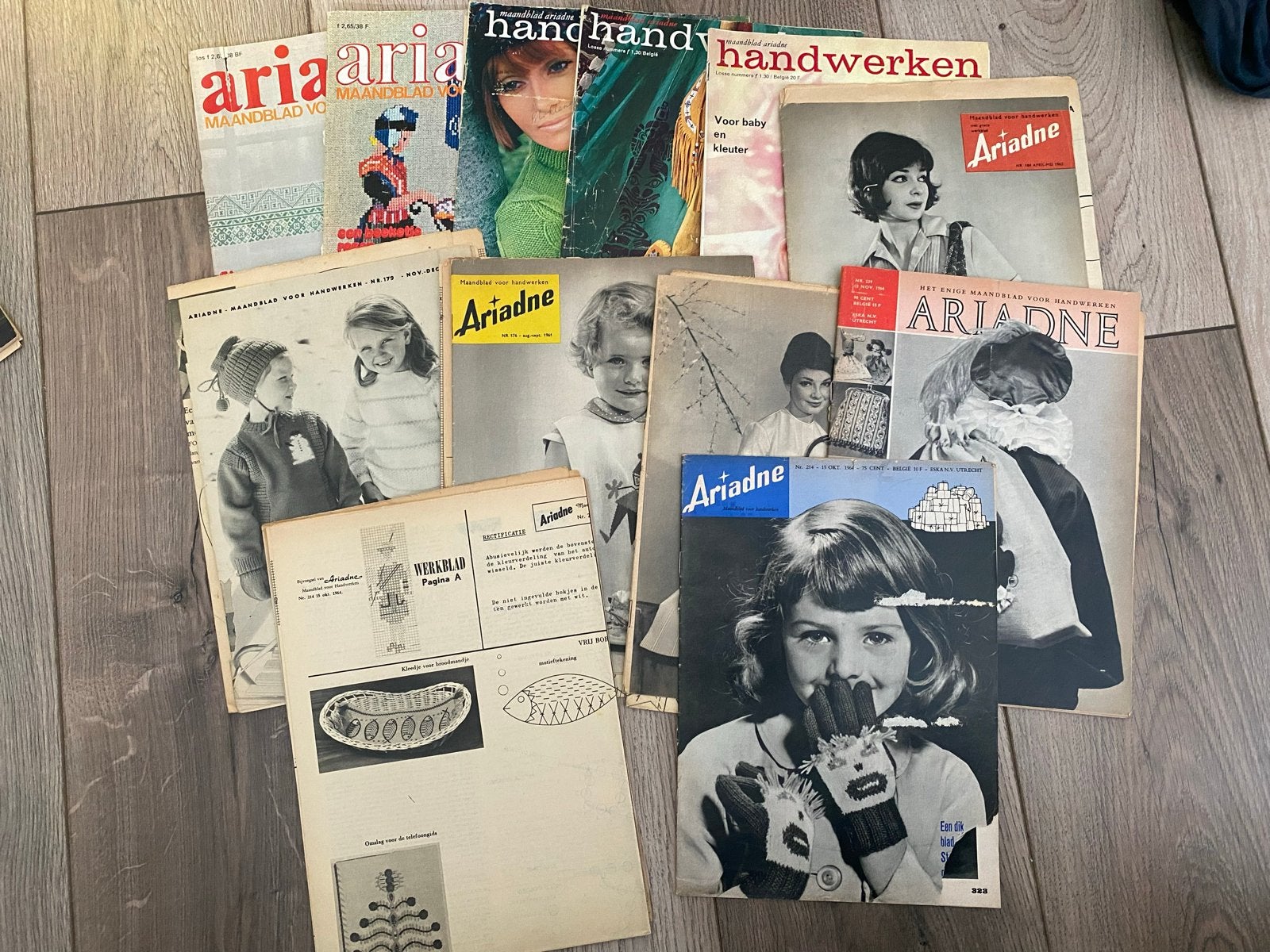 Vintage Ariadne Handwerkbladen en Maandbladen, Ophalen of Verzenden, Gelezen, Overige typen