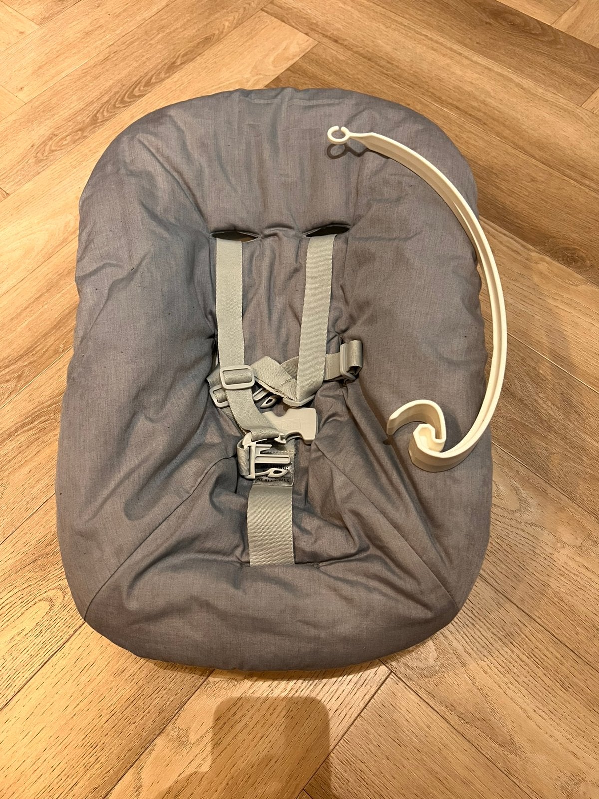 Stokke Tripp Trapp Newborn Set + speelboog + pootverlengers, Ophalen of Verzenden, Zo goed als nieuw, Overige typen, Gordel(s)