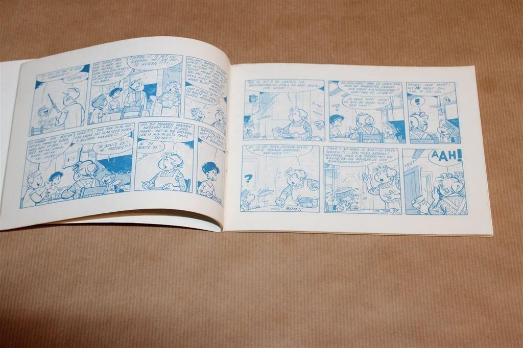 De Hersendiktator — Kari Lente Strip, Boeken, Eén stripboek, Ophalen of Verzenden, Gelezen
