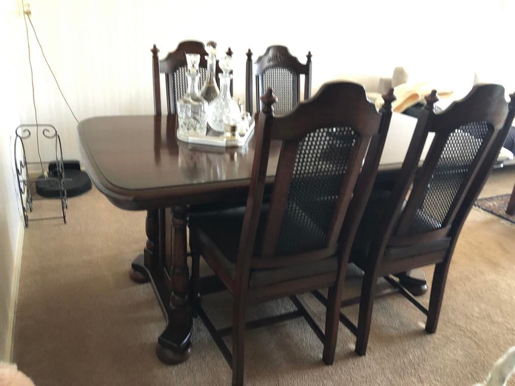 Elegante Eetkamerset: Tafel met 4 Stoelen, Huis en Inrichting, Ophalen, 50 tot 100 cm, Zo goed als nieuw, 150 tot 200 cm