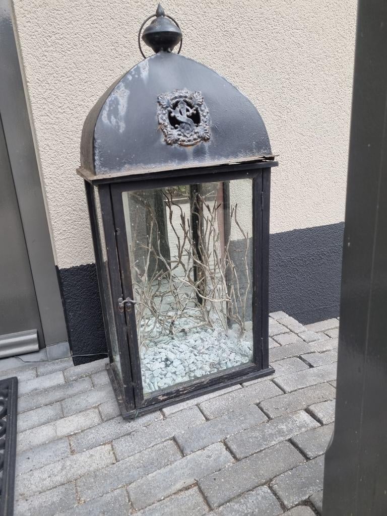 GEZOCHT...TE KOOP GEVRAAGD Lantaarn Windlicht., Tuin en Terras, Buitenverlichting, Ophalen of Verzenden, Netvoeding, Staande lamp