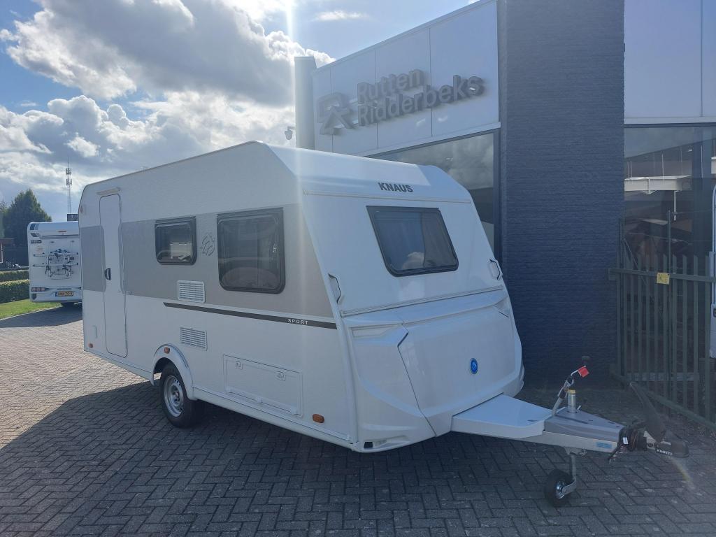 Knaus Sport 420 QD, Caravans en Kamperen, Caravans, Bedrijf, Treinzit, Tot en met 3, 5 tot 6 meter