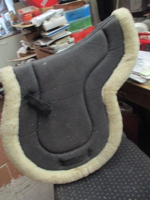 Zadel onderlegger 52 cm met bontrand,, Ophalen, Gebruikt, Overige typen