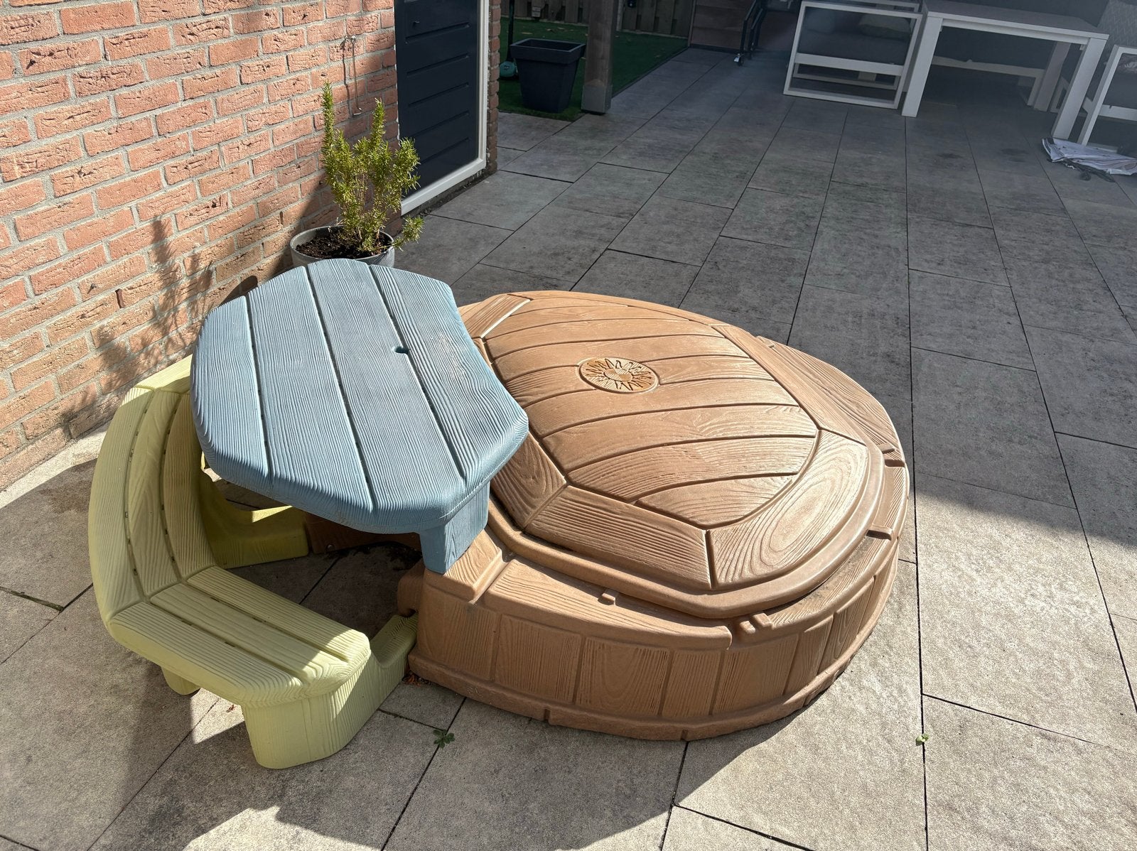 Step2 Zandbak met deksel, bankje, tafel en parasol, Ophalen, Gebruikt