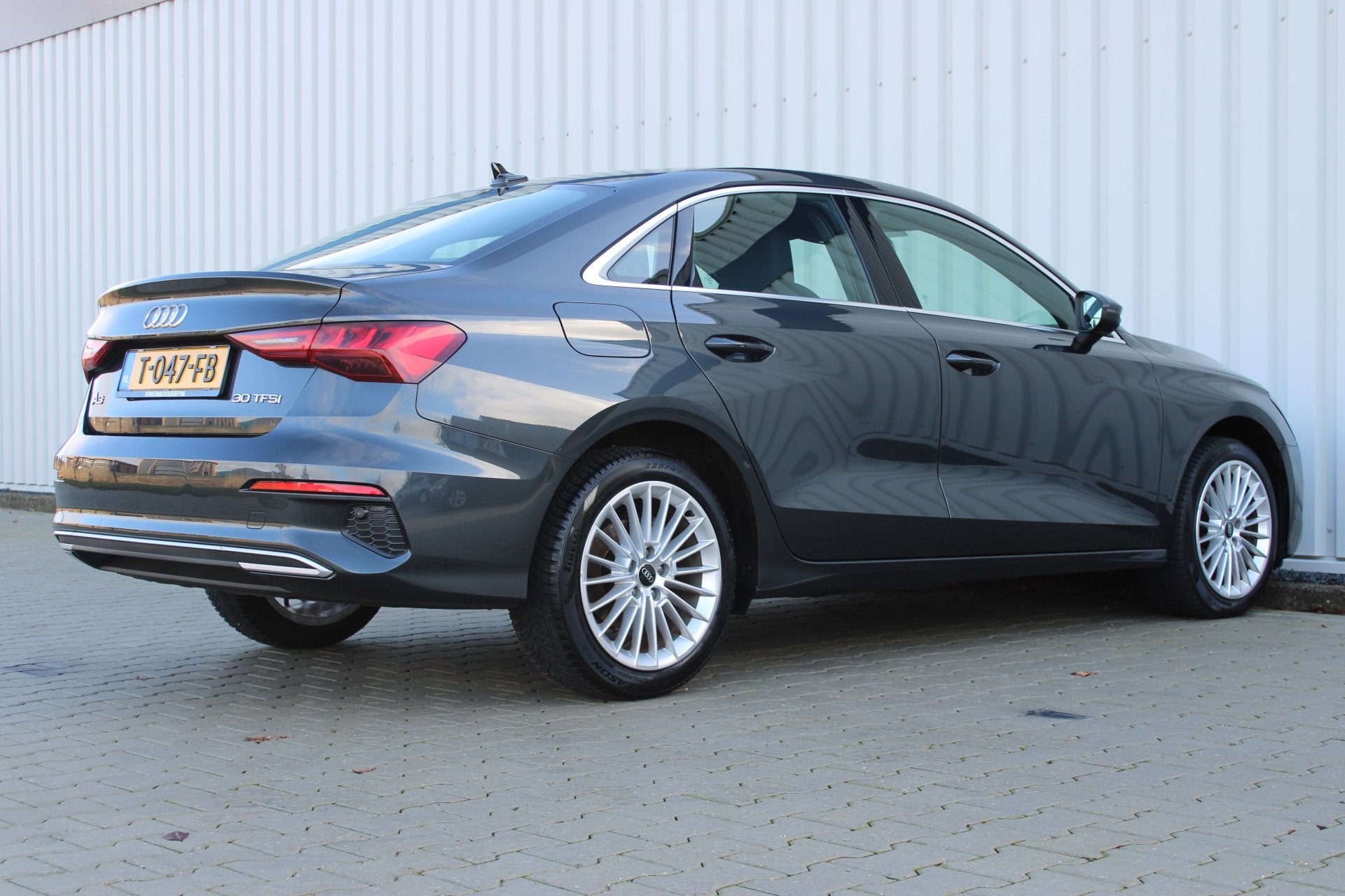 Audi A3 Limousine 30 TFSI Advanced edition | Incl. 12 maande, Auto's, Audi, 12 maanden, Stof, Gebruikt, Origineel Nederlands