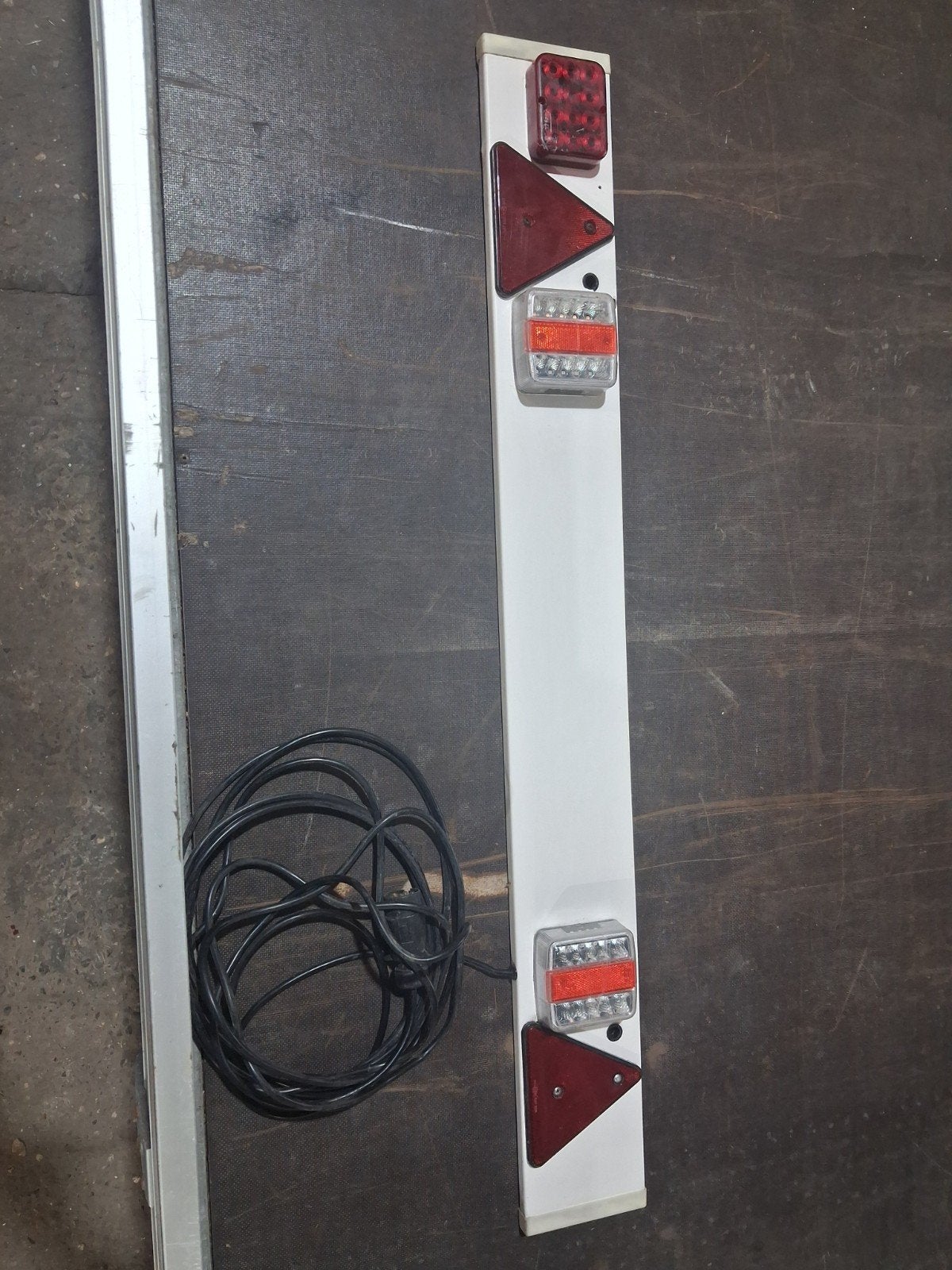 lichtbalk aanhanger verlichting, Auto diversen, Aanhangwagen-onderdelen, Ophalen, Matthianvanhunnik@gmail.com, Zo goed als nieuw