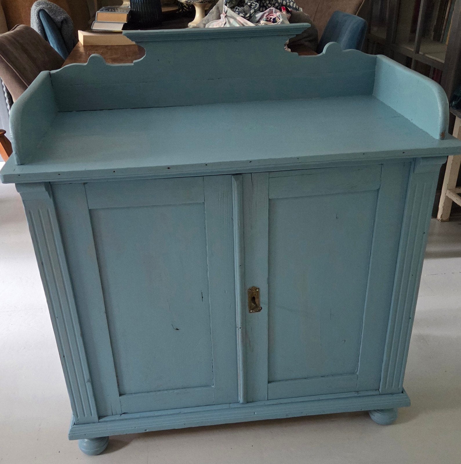 Oude houten Brocante kast, dressoir of commode, Ophalen