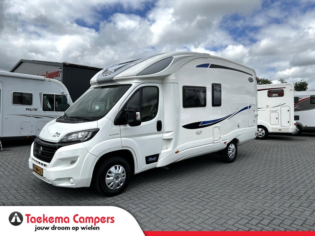 Caravans And Camping Pla
