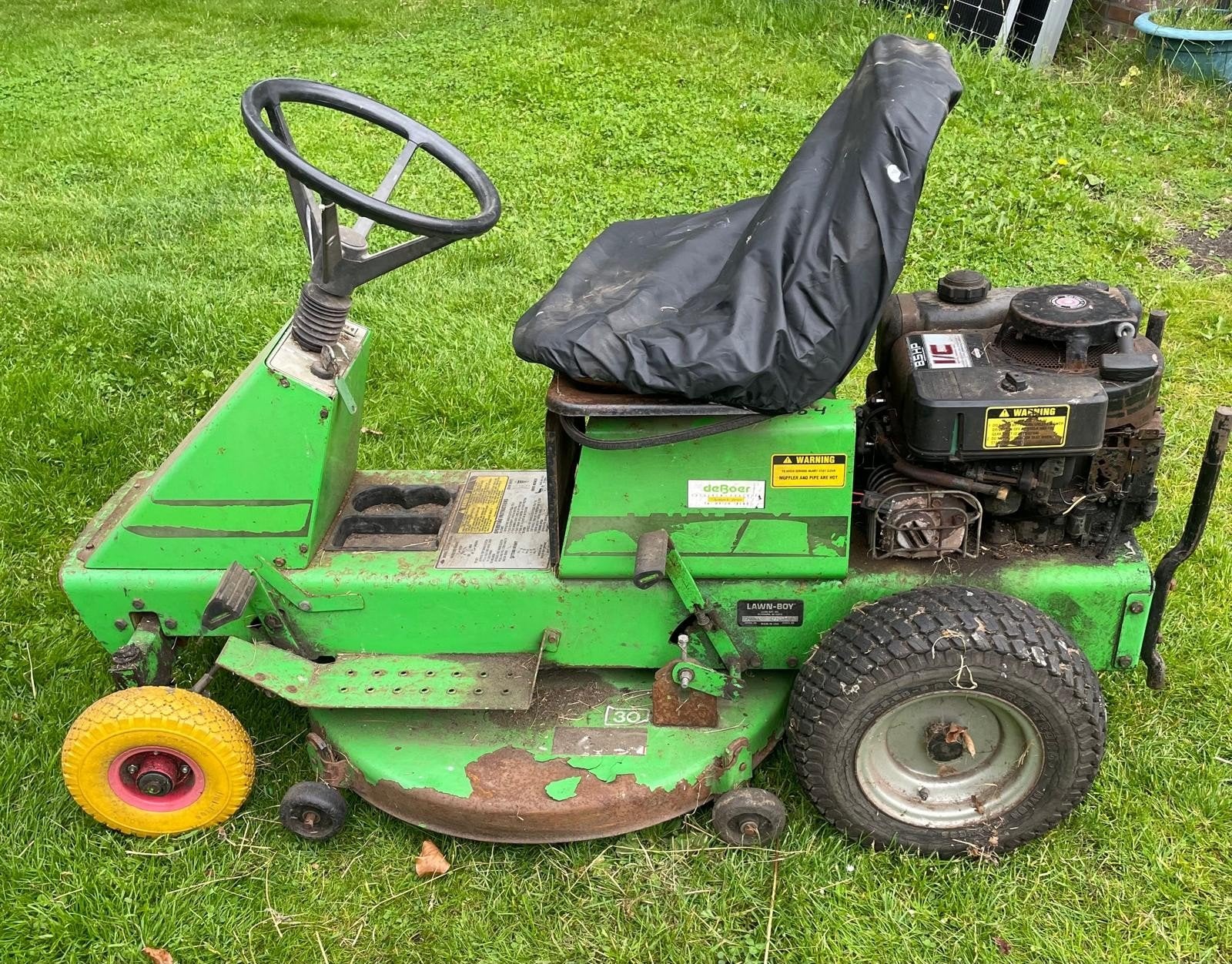 Zitmaaier stiga  motor loopt niet wel los voor de handige ha, Ophalen of Verzenden, Gebruikt, Stiga zitmaaier, Minder dan 90 cm