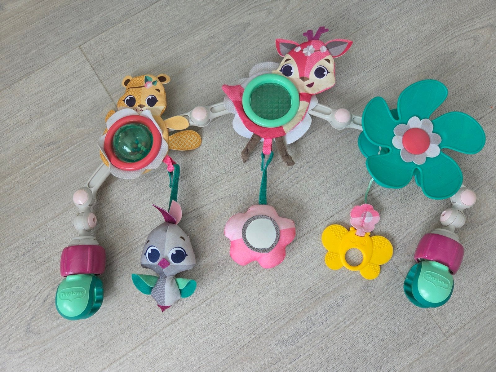 Tiny Love Speelboog voor aan kinderwagen/buggy, Ophalen of Verzenden, Zo goed als nieuw, Overige typen