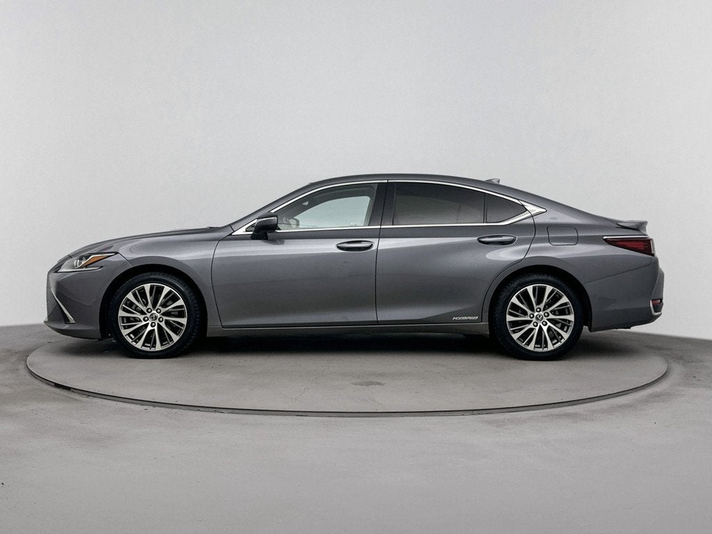 Lexus ES 300h Business Line | Adaptive Cruise | Carplay | St, Gebruikt, 4 cilinders, 1655 kg, Bedrijf