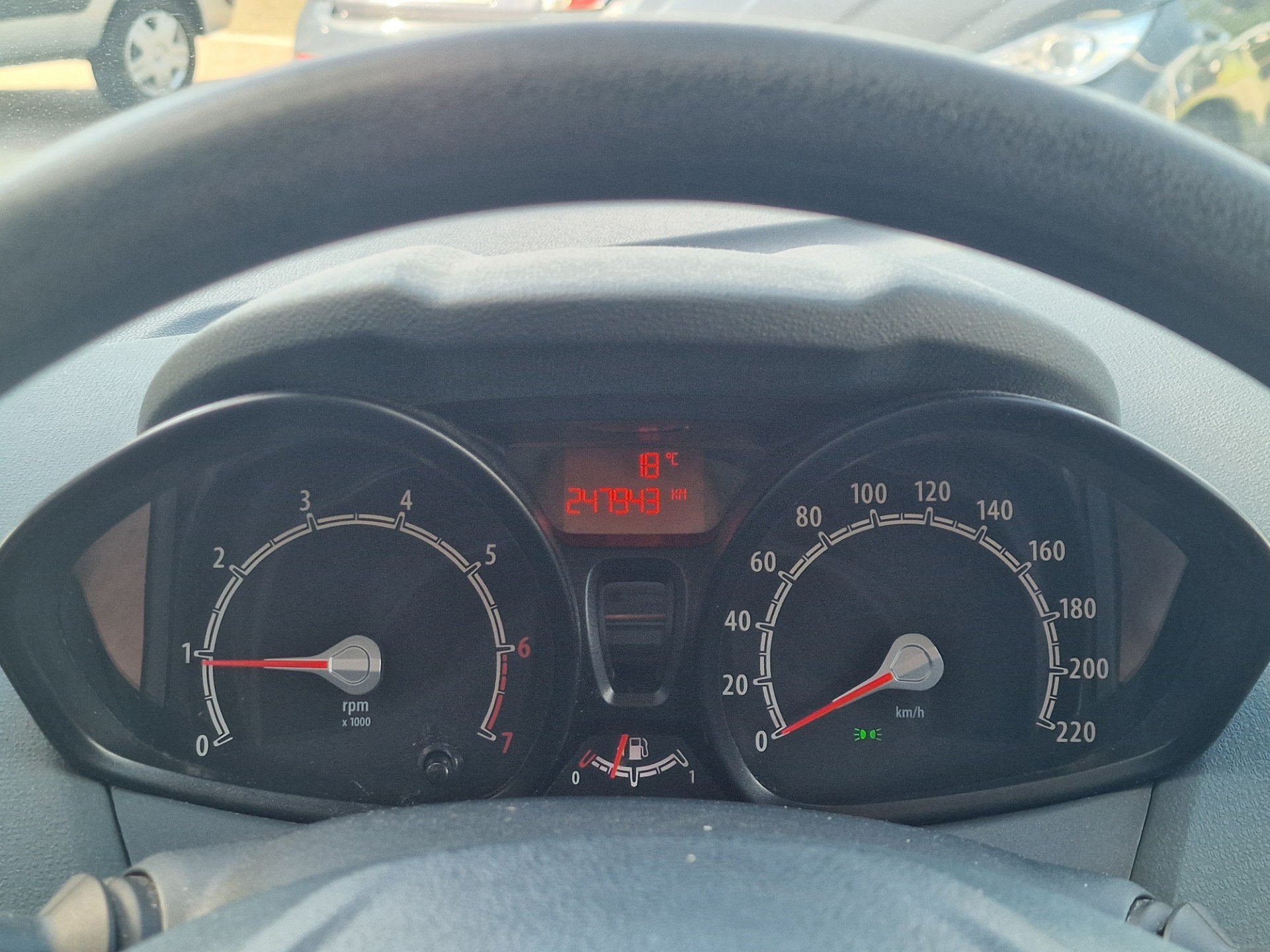 Ford Fiesta 1.25 Limited - Airco - Electr Ramen -, Voorwielaandrijving, Euro 5, Stof, 4 cilinders