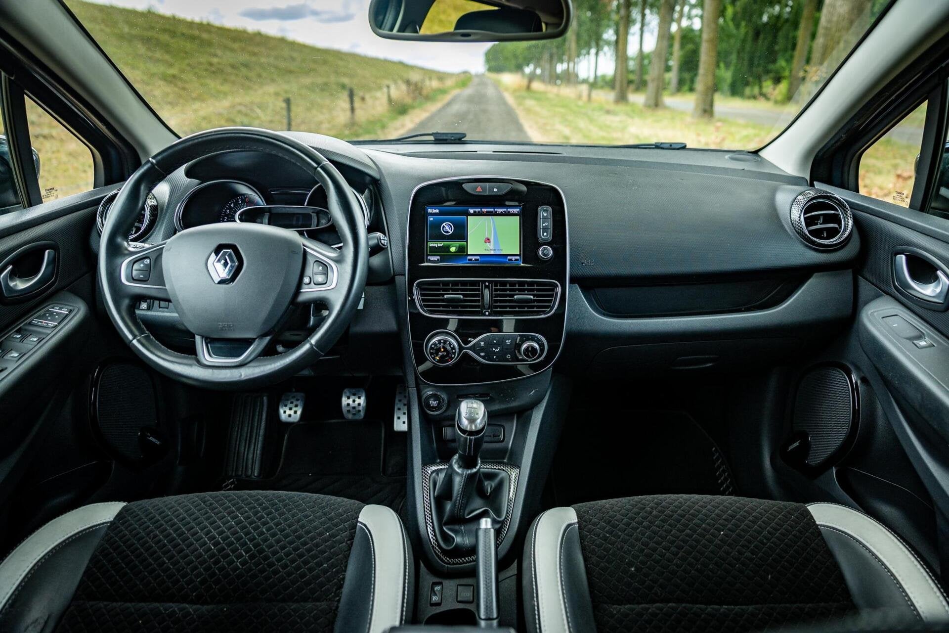Renault Clio Estate 0.9 TCe Bose |Leer |Camera |Stoelverwarm, Voorwielaandrijving, 898 cc, Gebruikt, Euro 6