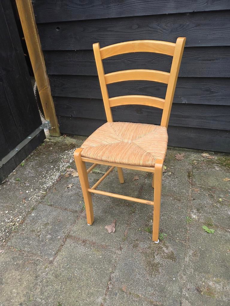 Houten stoel met houten frame en rieten zitting, Huis en Inrichting, Ophalen, Gebruikt, Bruin, Eén