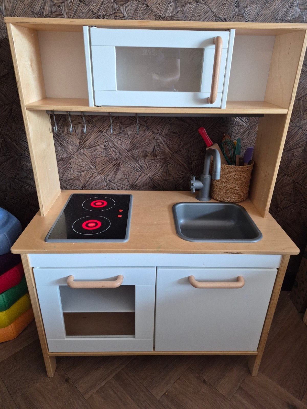 Ikea speelkeuken met houten handgrepen, Ophalen