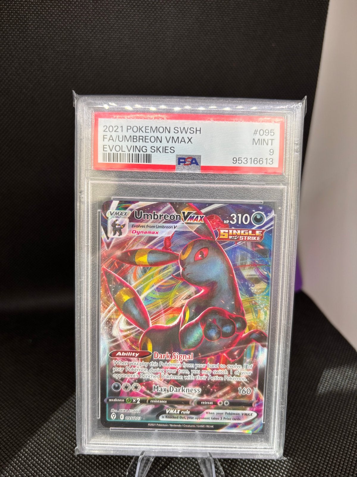 Pokémon Umbreon VMAX Evolving Skies PSA 9, Ophalen of Verzenden, Zo goed als nieuw, Losse kaart