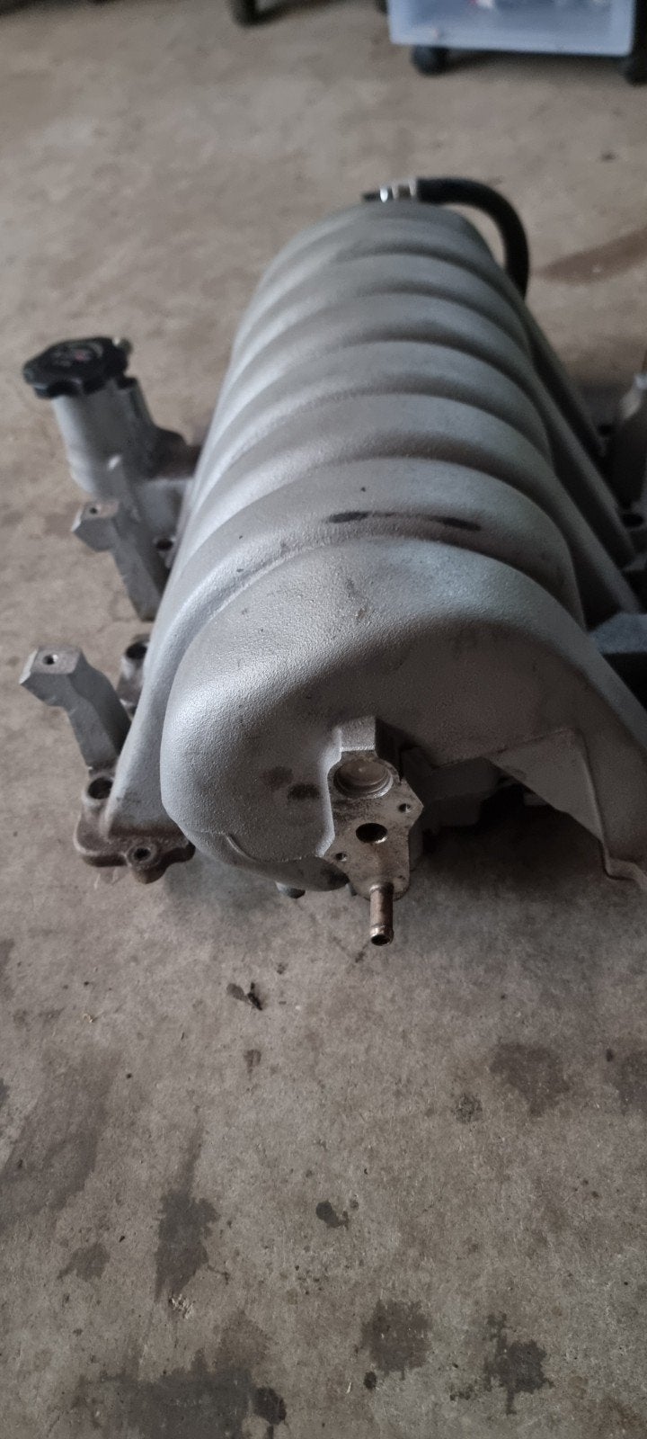 dodge callenger srt8 6.1 6.4  intake manifold, Ophalen, Nieuw, Chrysler