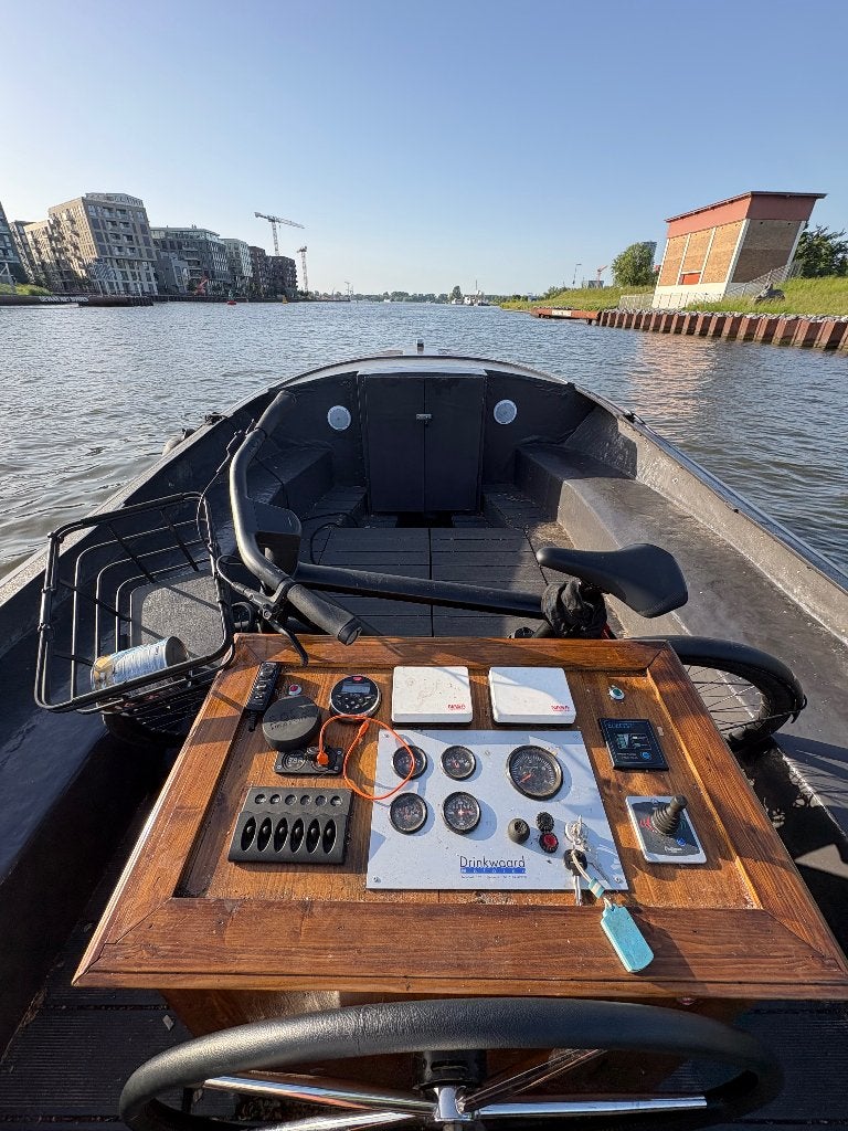 Norsafe reddingsloep (8.5x3) Mitsubishi S4L2 & boegschroef, Watersport en Boten, Sloepen, Ophalen, Binnenboordmotor, Diesel, Zo goed als nieuw