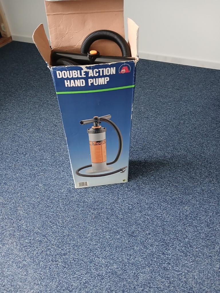 Double Action Handpomp voor opblaasartikelen, Caravans en Kamperen, Ophalen, Zo goed als nieuw, Handmatig