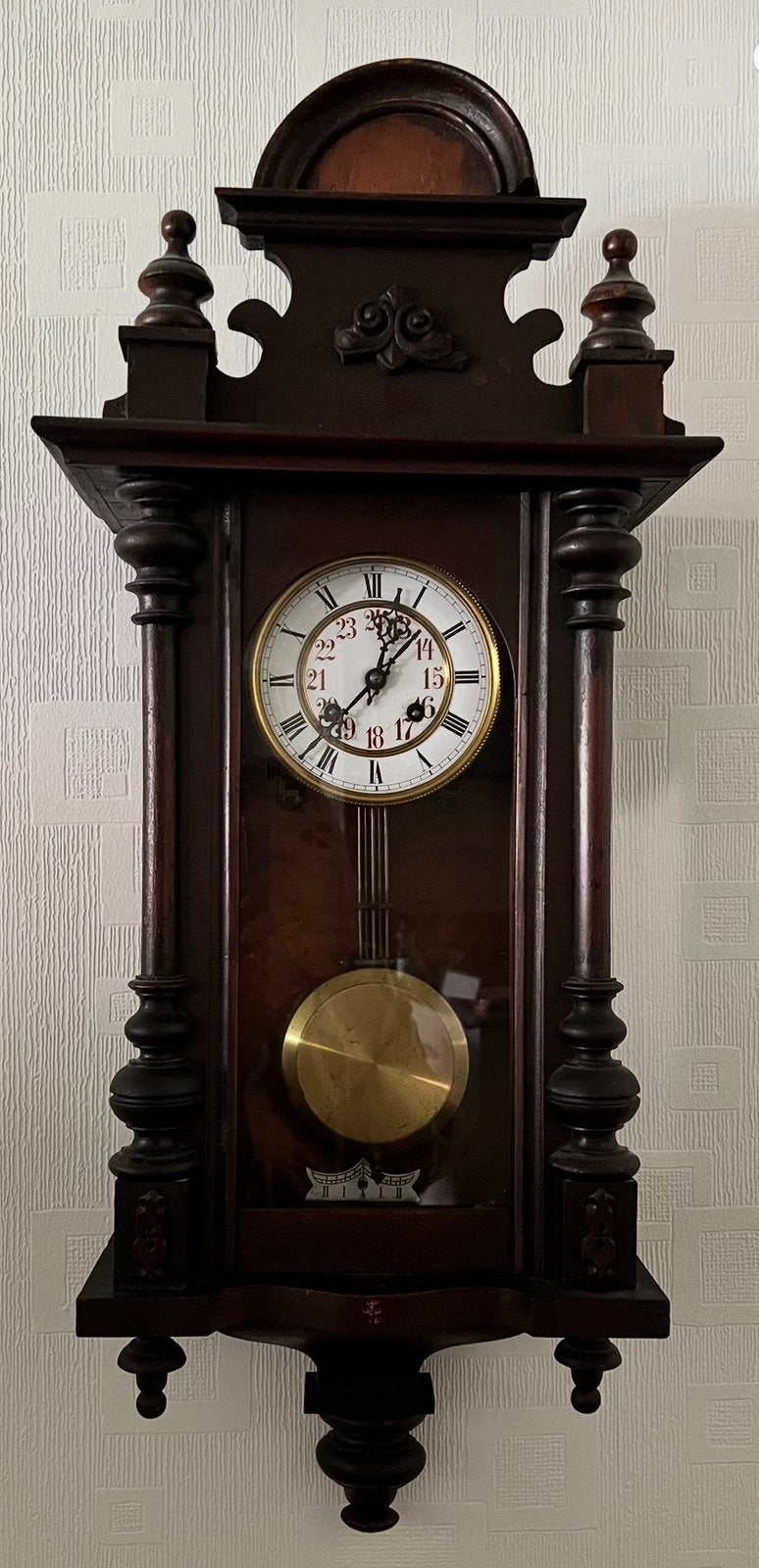 Antieke Weense regulator wandklok, Ophalen