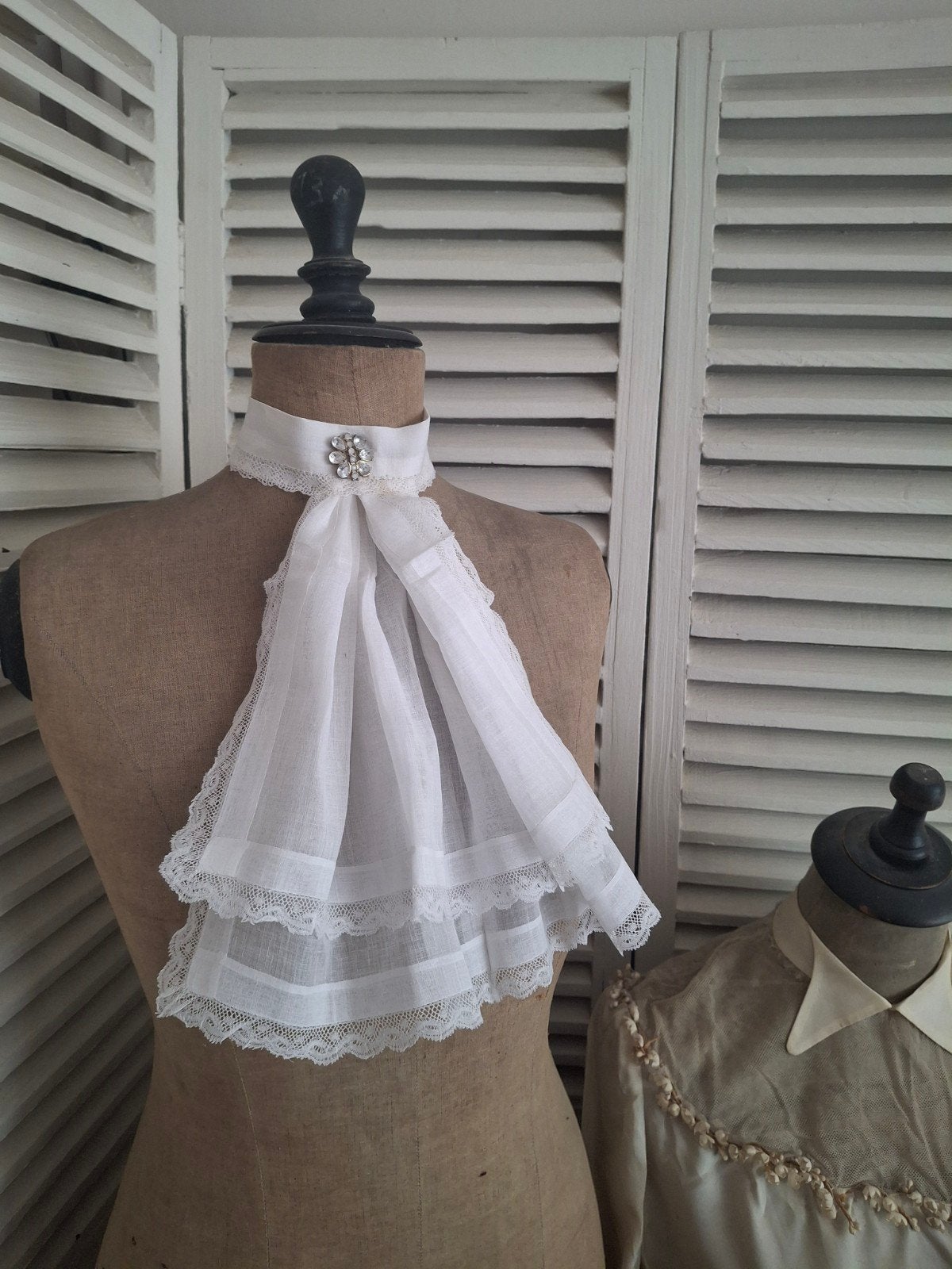 Prachtig jabot…., Ophalen of Verzenden