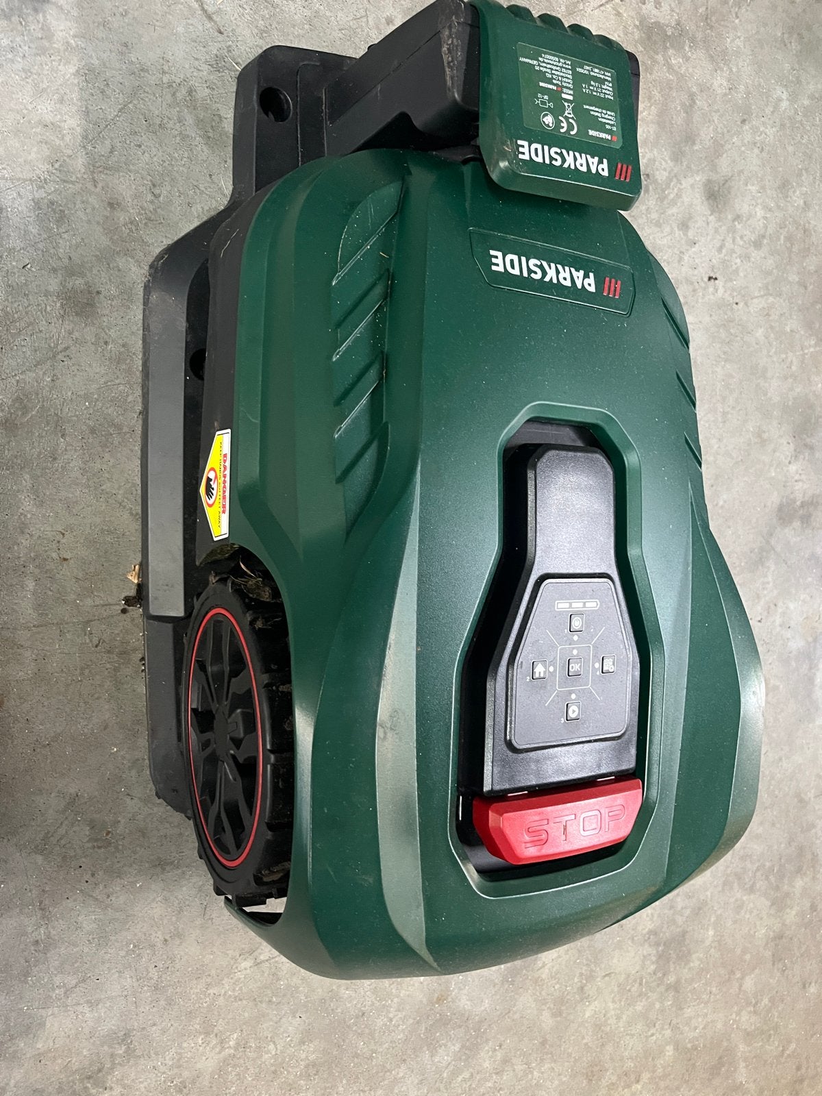 Parkside PAMRC 250 A1 Robotgrasmaaier - Zo goed als nieuw, Tuin en Terras, Grasmaaiers, Ophalen, Cirkelmaaier, Minder dan 30 cm