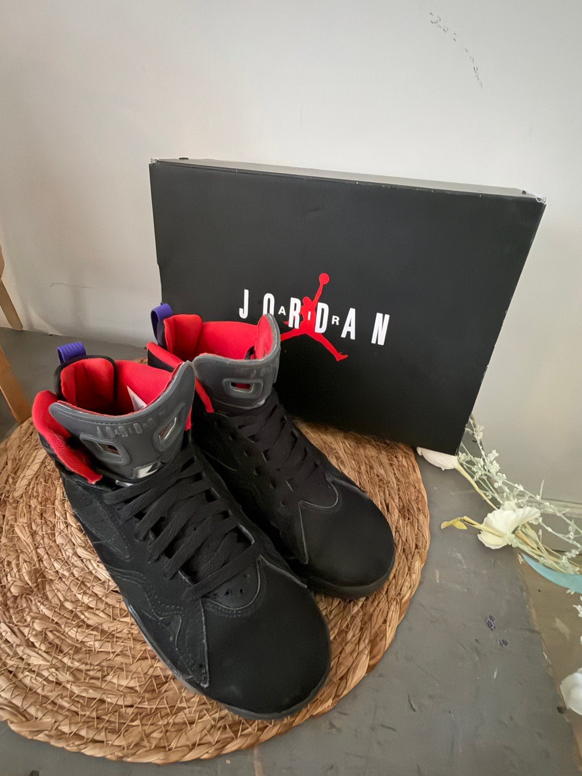 Jordan MVP (GS) sneakers - Zwart/Rood/Paars 38,5, Ophalen of Verzenden, Gedragen, Zwart, Sneakers of Gympen