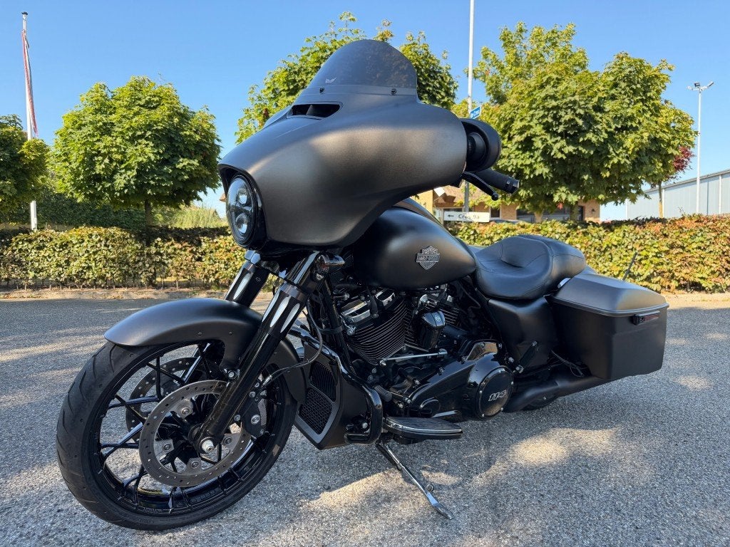Harley-davidson street glide BTW streetglide flhxs, Motoren, Motoren | Harley-Davidson, Bedrijf, Overig, Customerservice@harley-davidson.com