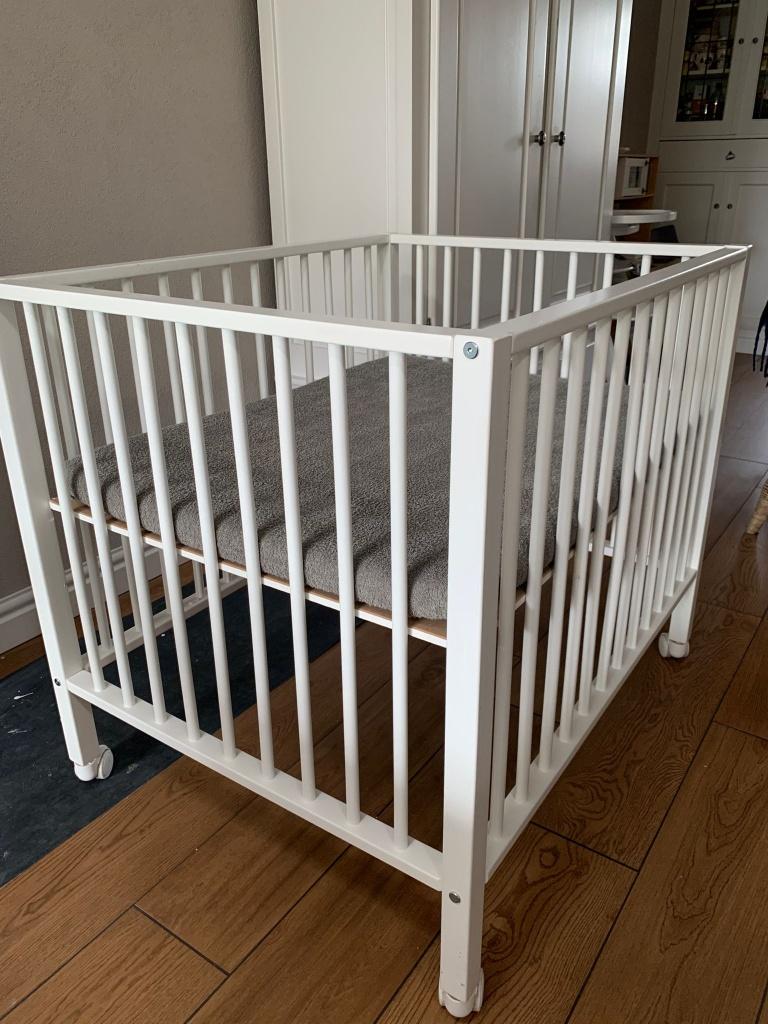Quax Box, Kinderen en Baby's, Ophalen, Zo goed als nieuw, Rechthoekig, Wieltjes