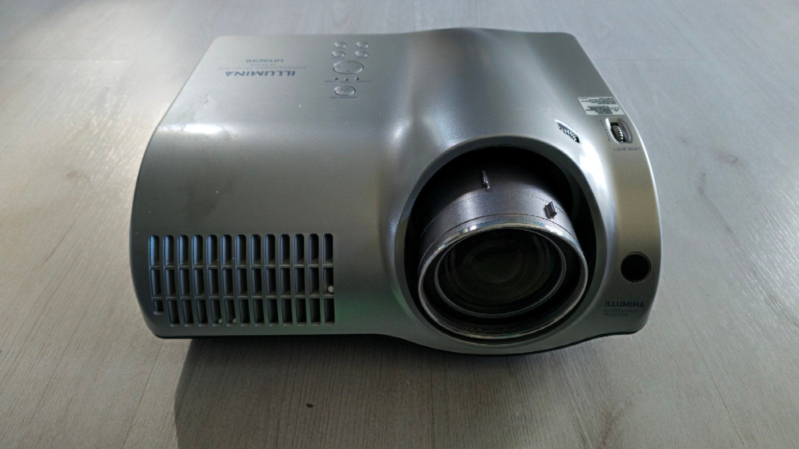 Hitachi Illumina PJ-TX100, Ophalen of Verzenden, Gebruikt, HD (720), Hitachi