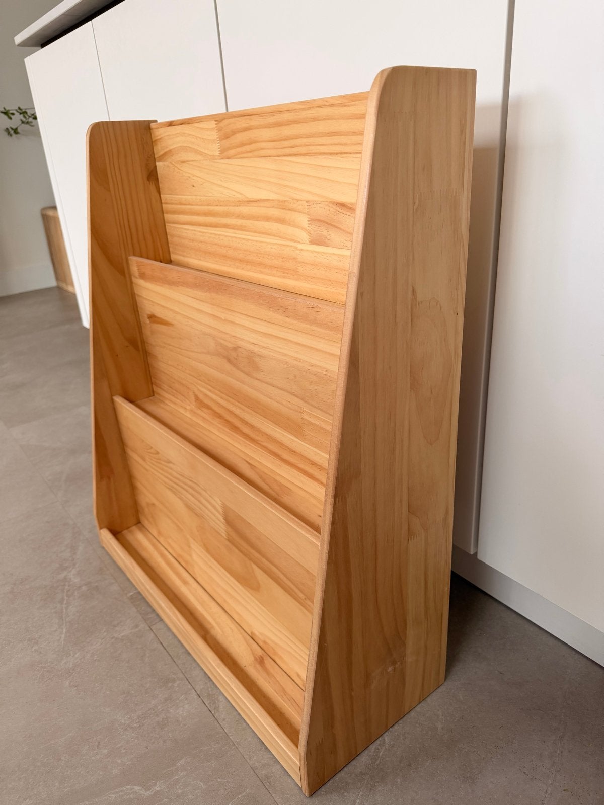 Houten boekenrek kastje voor kinderen van Kave kids