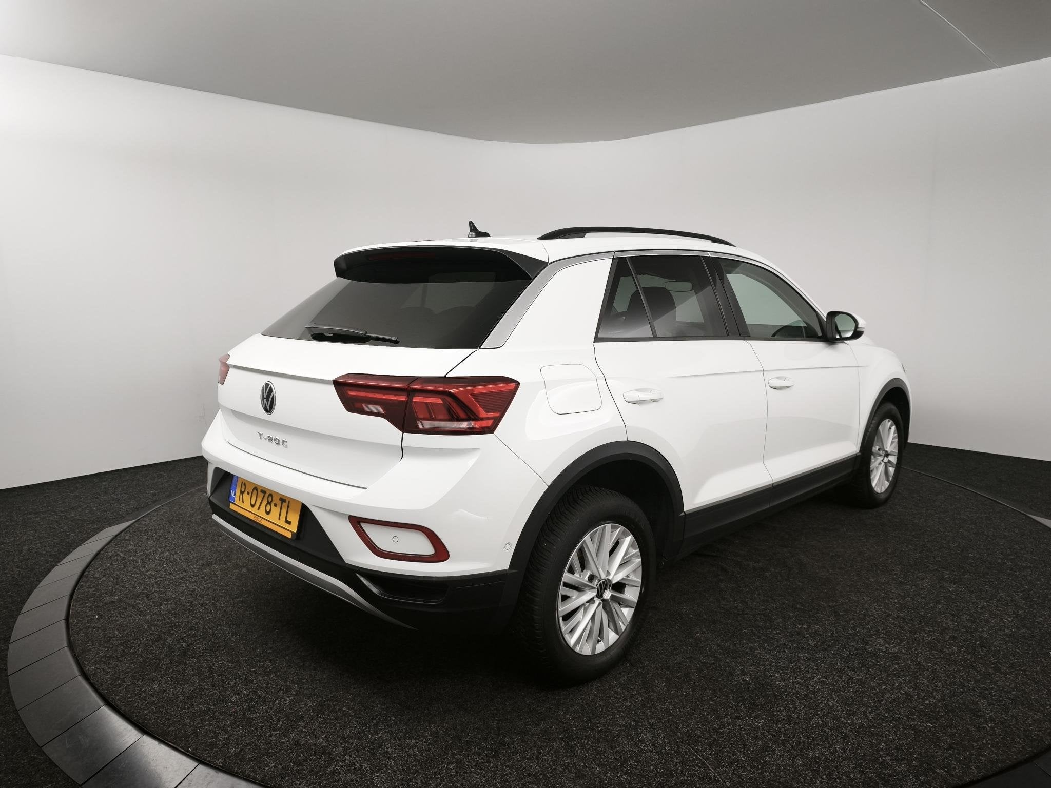 Volkswagen T-Roc 1.5 TSI Life DSG | Camera | Navigatie | Ada, Auto's, Volkswagen, Stof, 4 cilinders, Wit, Bedrijf
