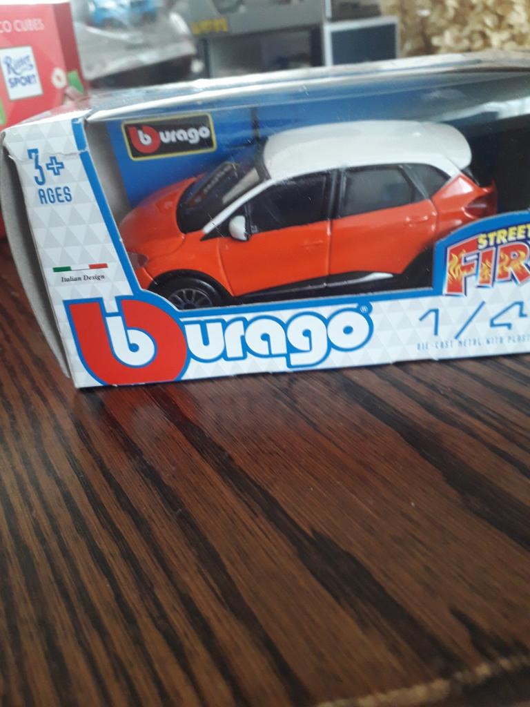 Renault Captur Burago 1/43, Hobby en Vrije tijd, Modelauto's | 1:43, Ophalen of Verzenden, Nieuw, Auto, Overige merken