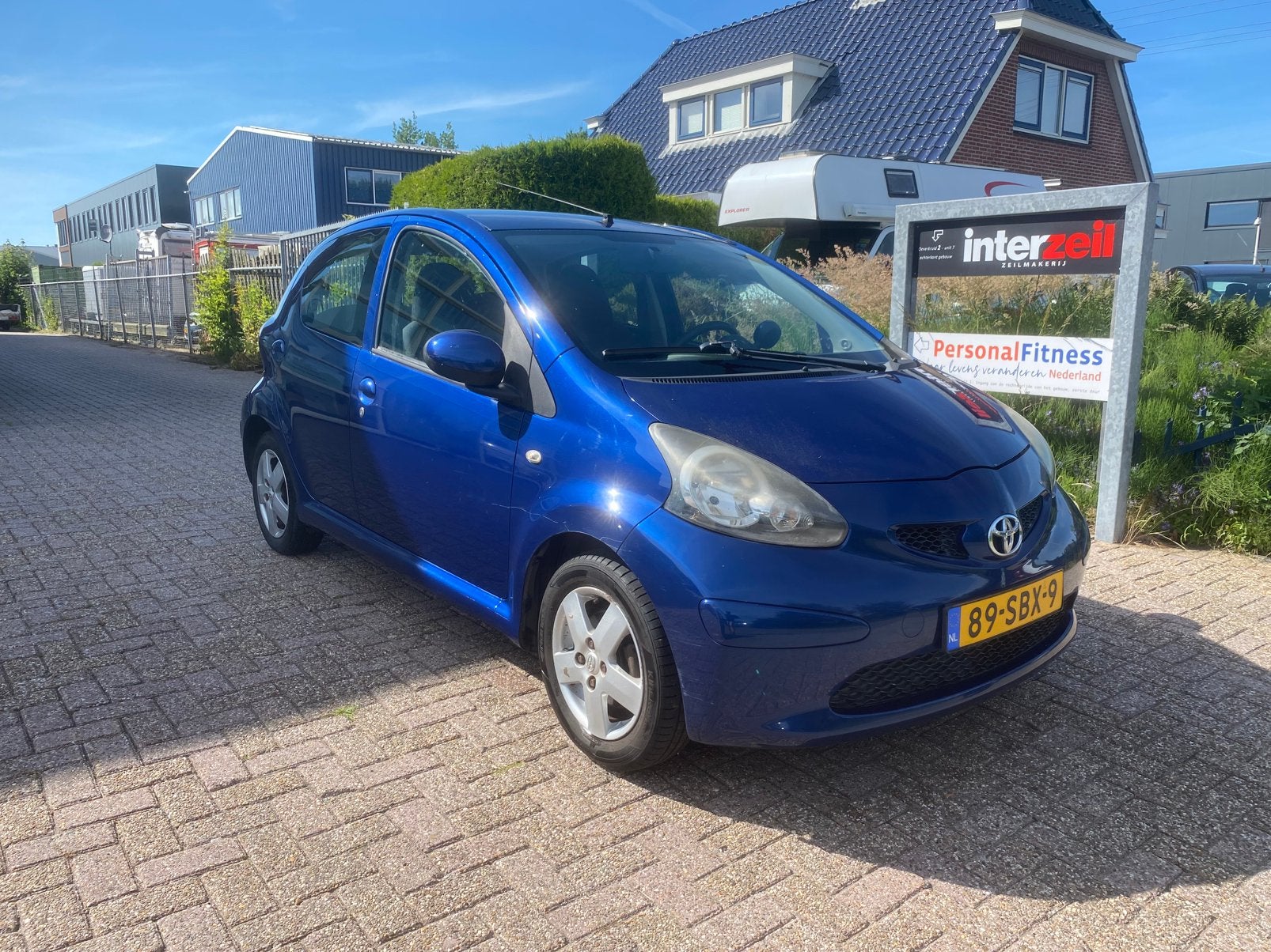 Toyota Aygo 1.0 12V Vvt-i 5DRS 2007 Blauw, Auto's, Toyota, Voorwielaandrijving, Euro 5, Stof, Zwart