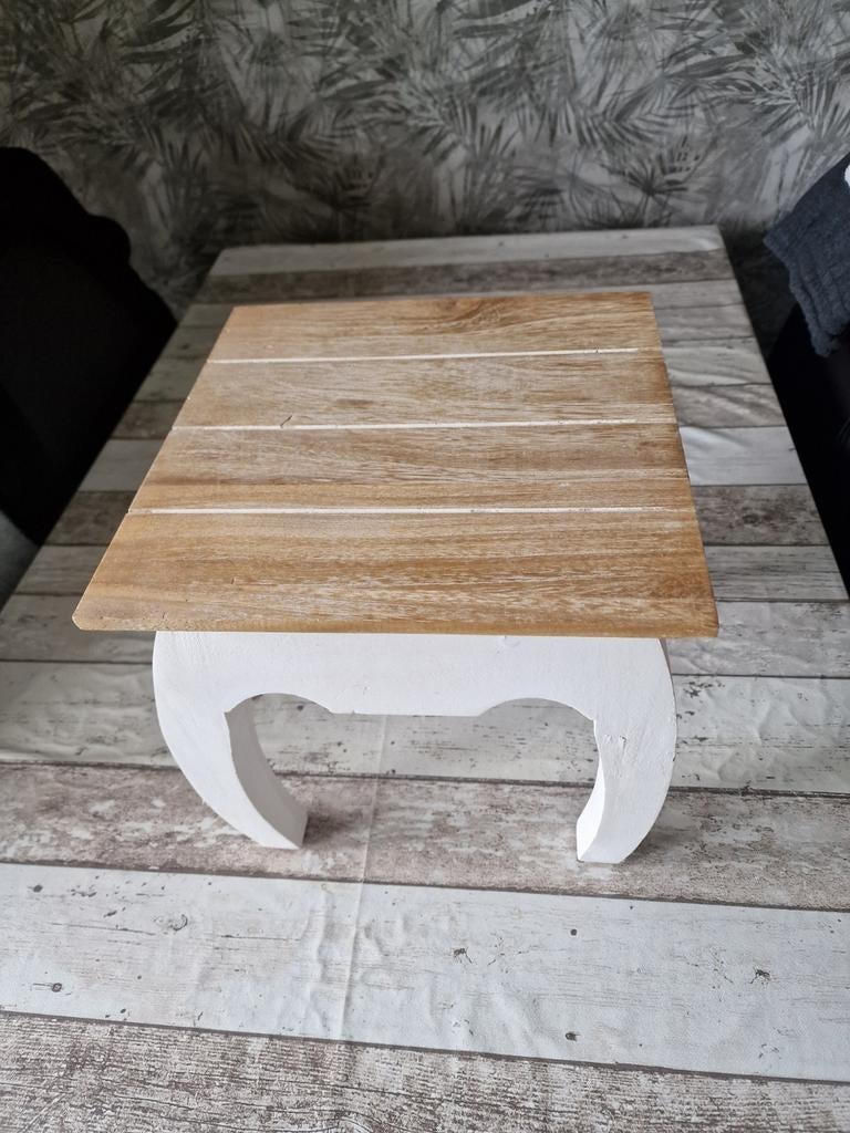 Klein wit met hout tafeltje maat  29x29 cm vierkant, 50 tot 100 cm, Minder dan 50 cm, Rechthoekig, 50 tot 100 cm