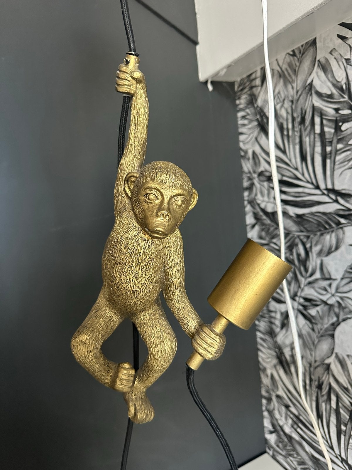Gouden Aap Hanglamp met zwart snoer 35cm hoog en 1,5m snoer, Huis en Inrichting, Ophalen, Kunststof, Kitsch, E27 (groot)