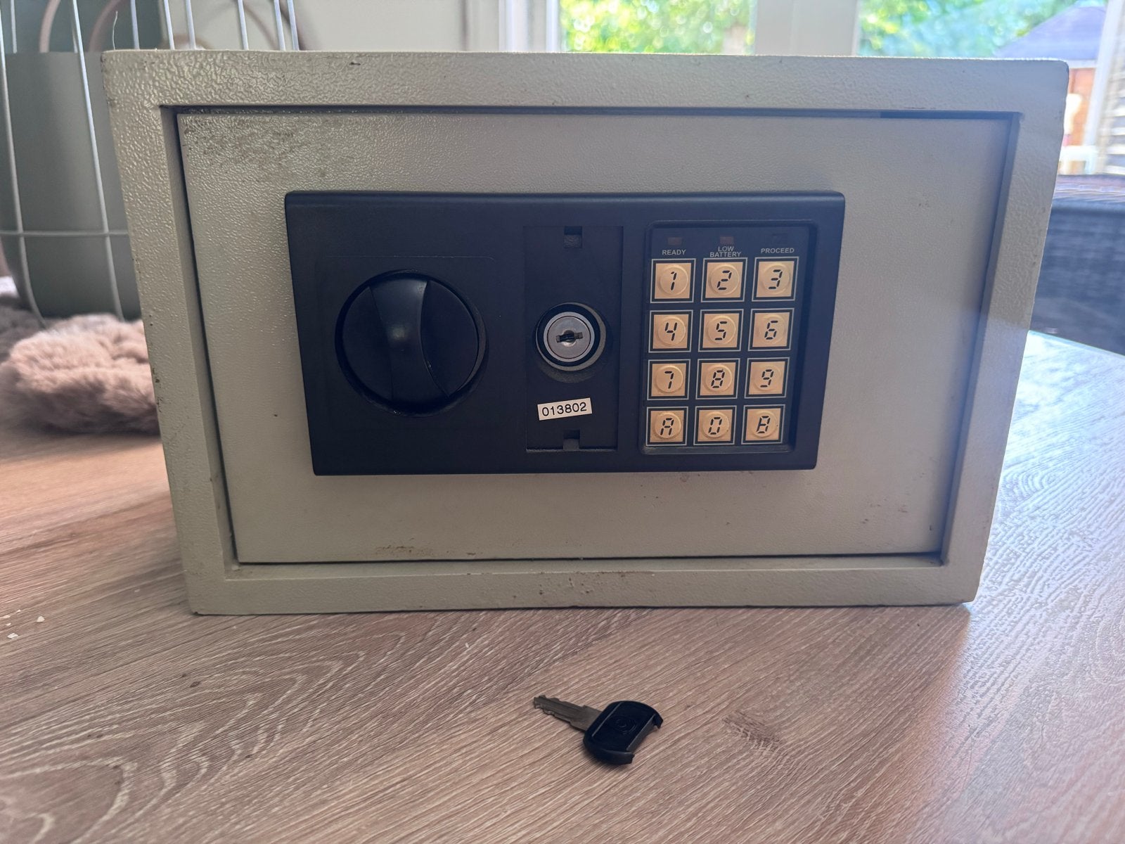 Kleine kluis met code en sleutel, Ophalen, Gebruikt, Brandkast