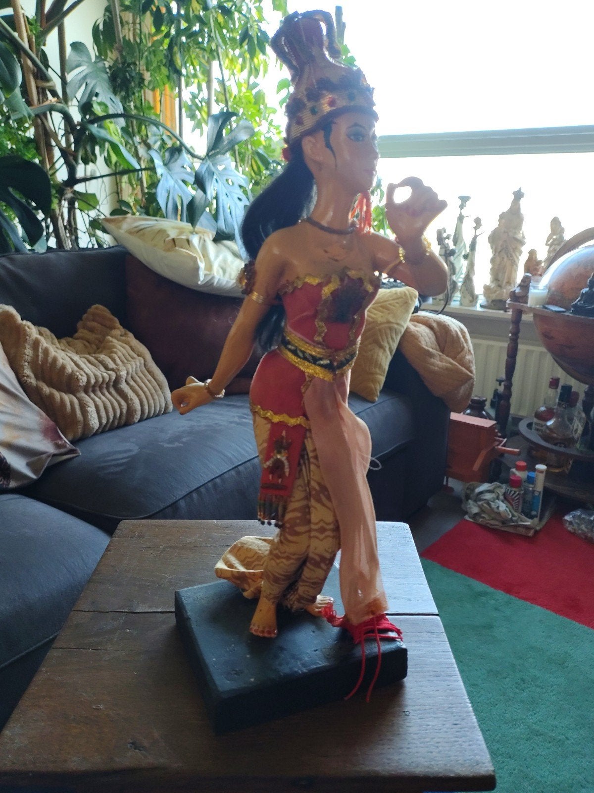 Decoratief beeld van een Balinese danseres - 33 cm, Handgemaakt, Ophalen of Verzenden, 20 - 50 cm, Overige materialen
