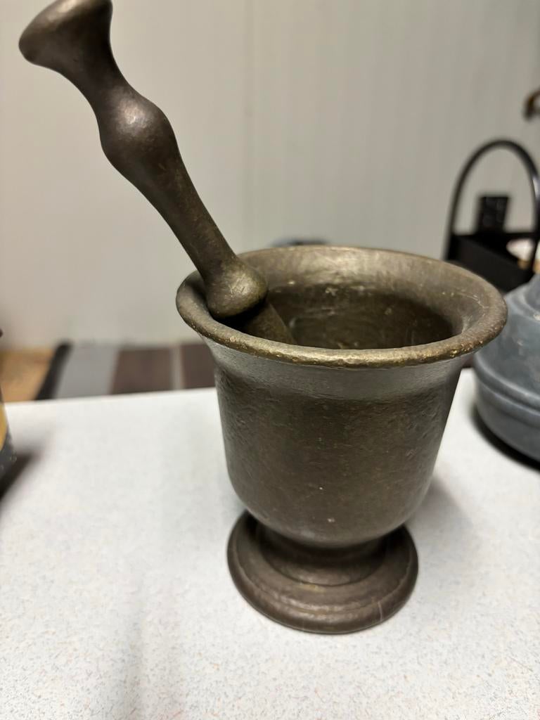 Zware kwaliteit vijzel met stamper, Ophalen, Brons